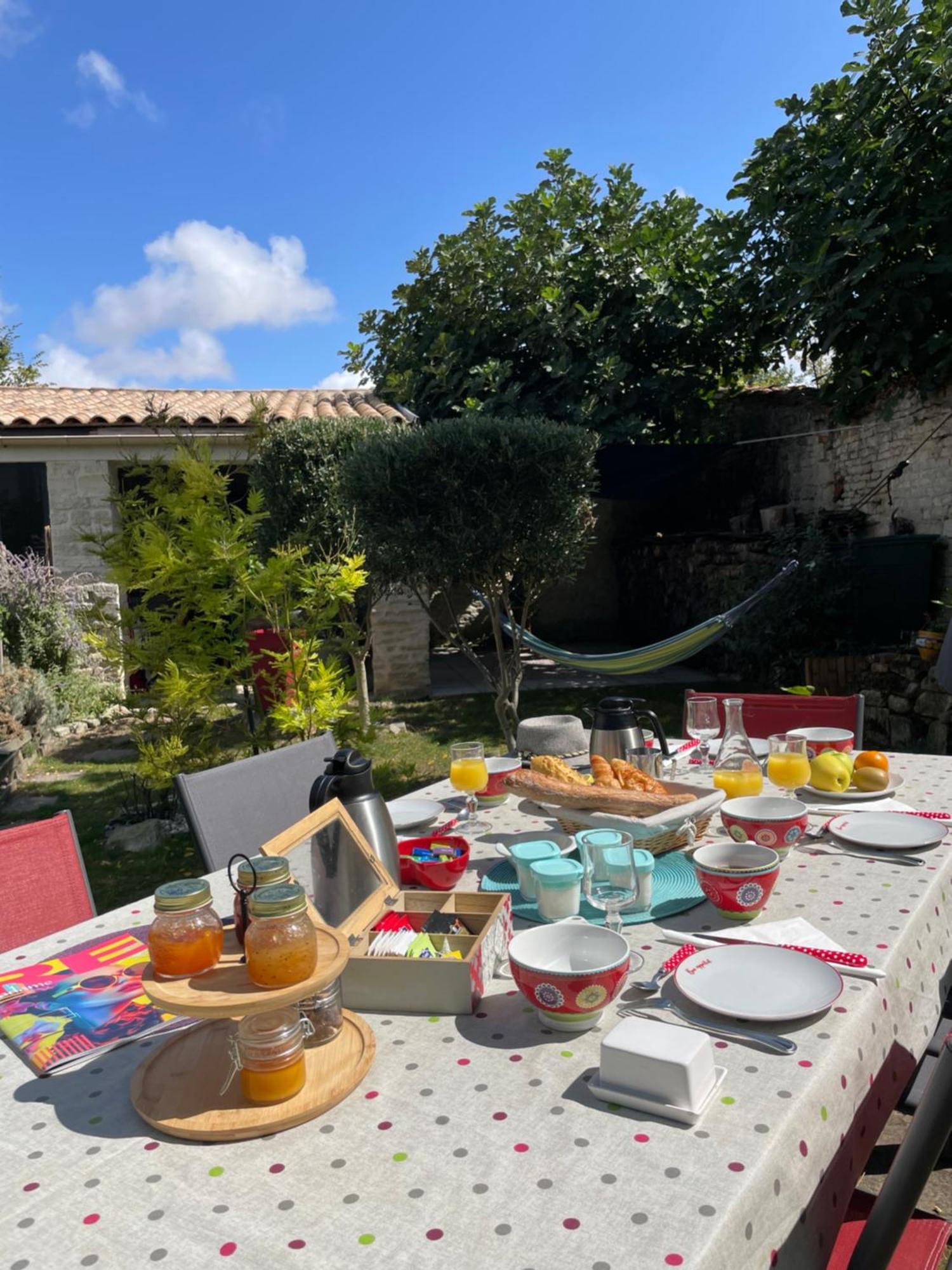 Bed and Breakfast L'Escale La Jarrie Екстер'єр фото